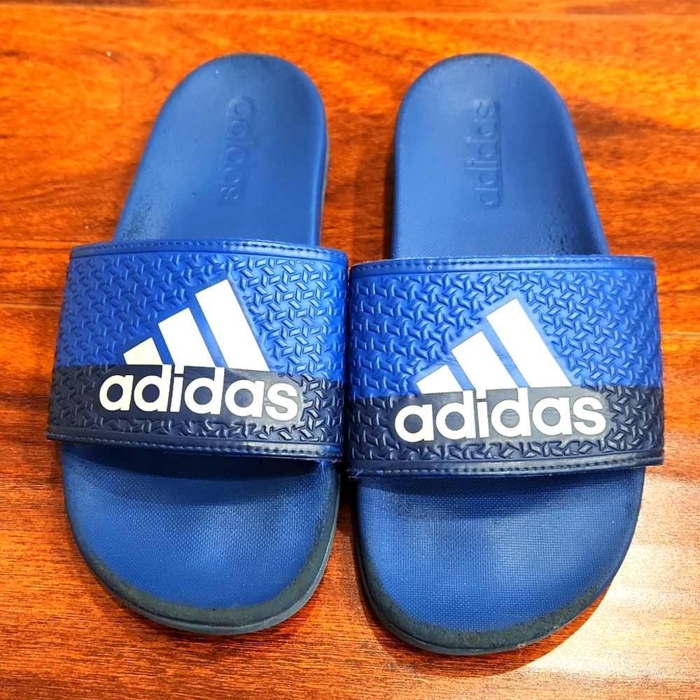 Adidas Boys Slides Size 4